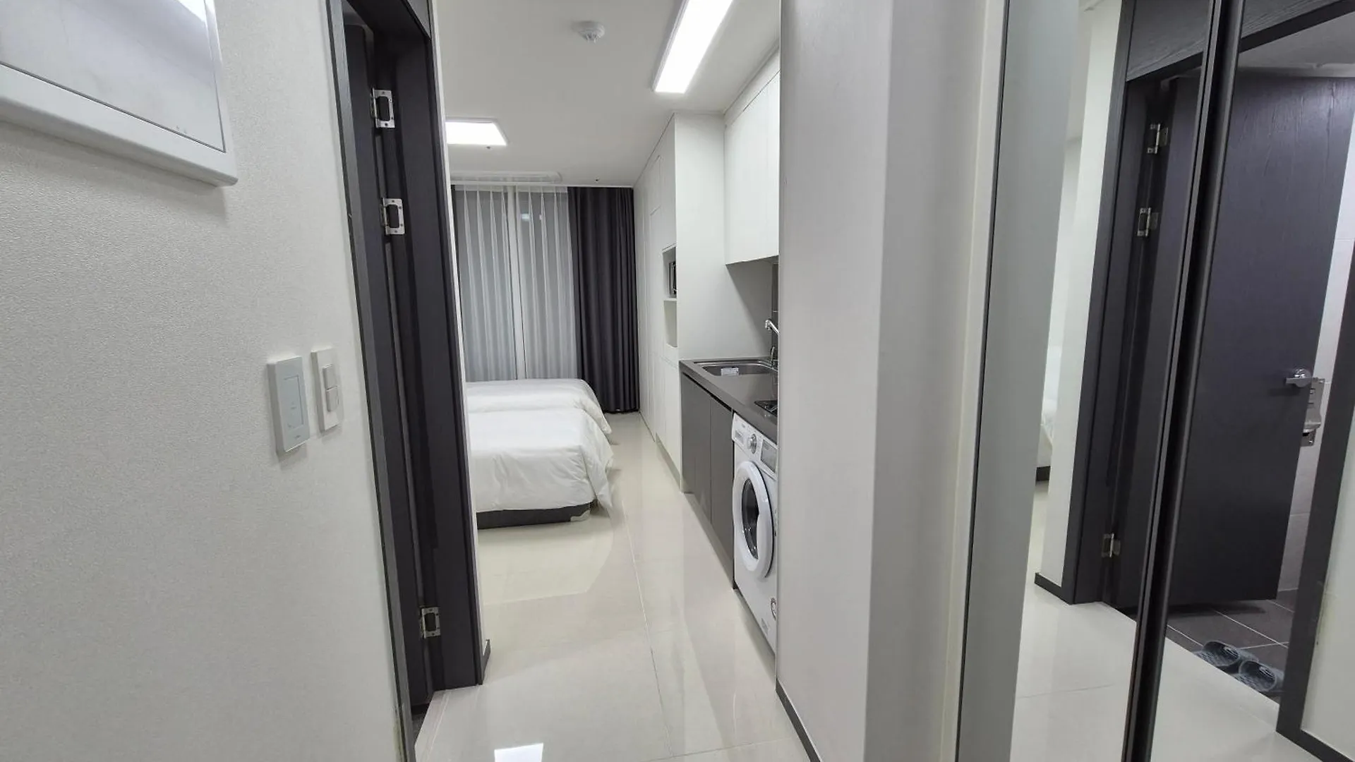 Apartment W Stay Hotel Busan City Hall