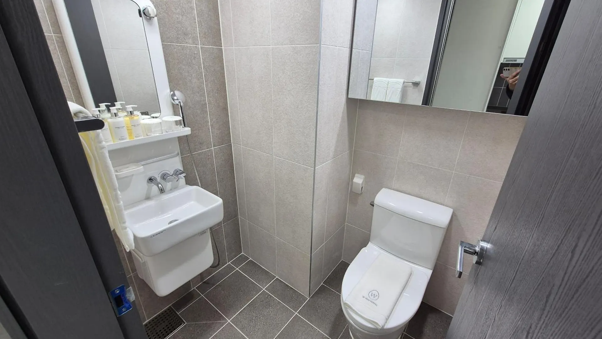 W Stay Hotel Busan City Hall Apartment
