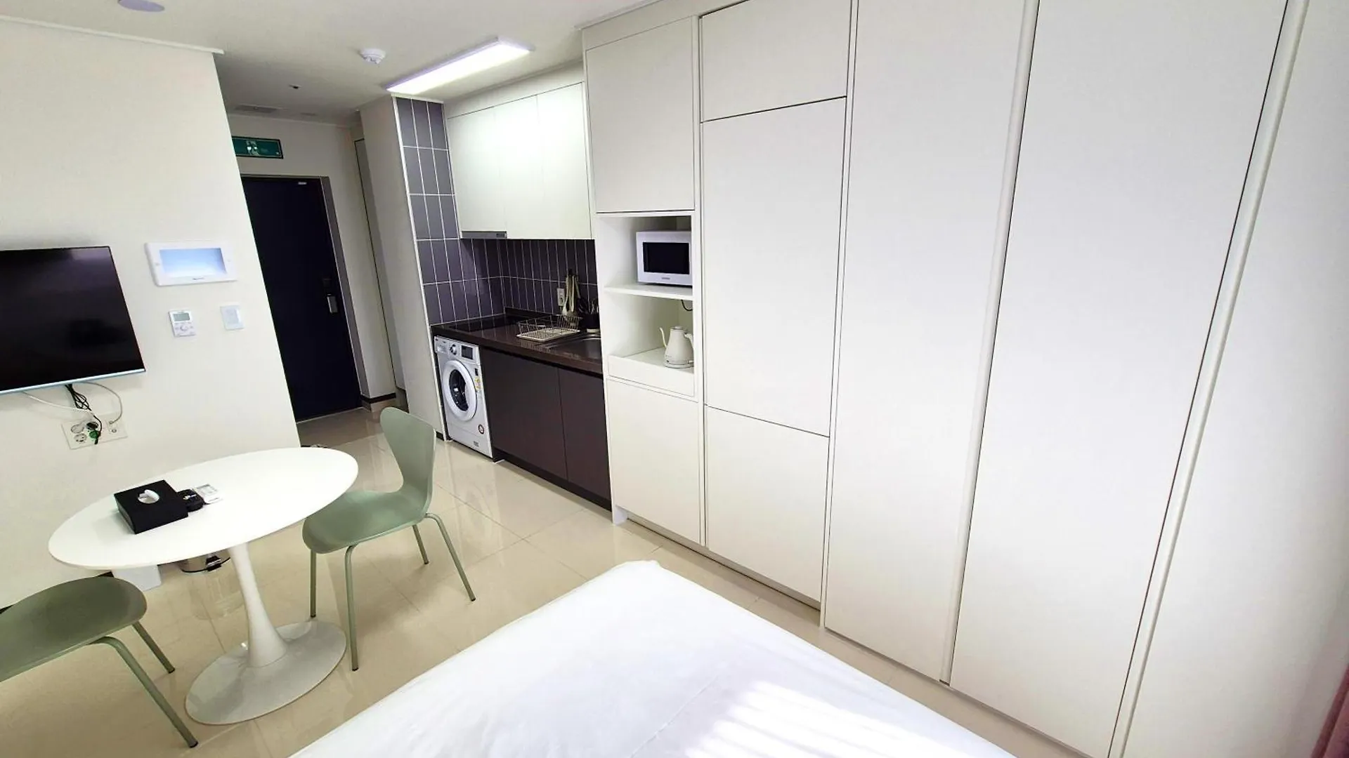 W Stay Hotel Busan City Hall Apartment