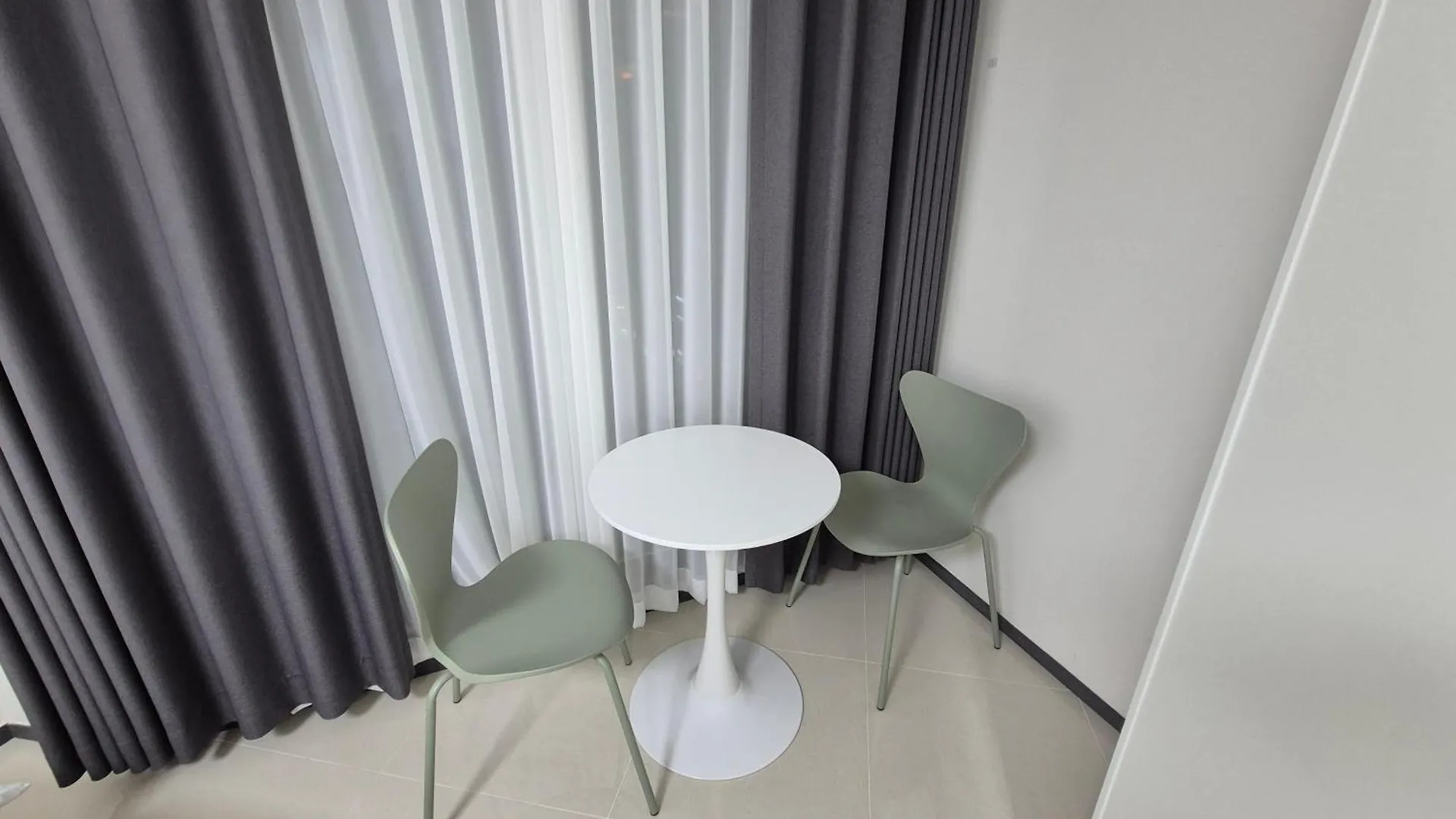 Apartment W Stay Hotel Busan City Hall